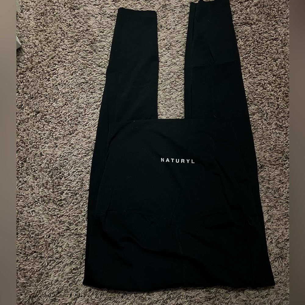 Naturyl maternity leggings